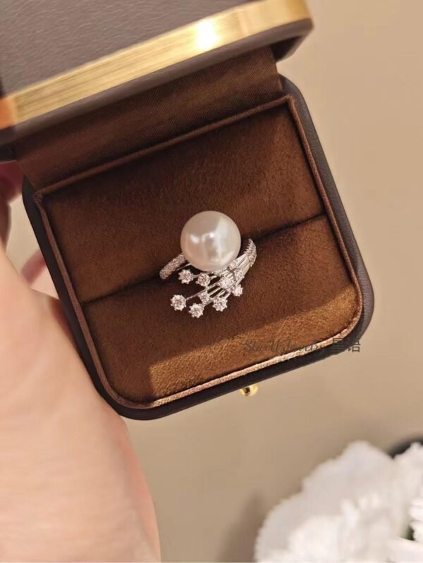 Meteor Pearl Ring